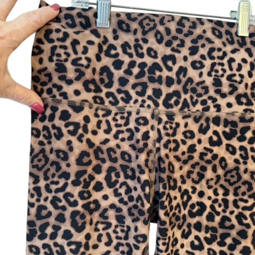 NWT MOISTURE WICKING CASUAL/ATHLETIC/ATHLEISURE LEGGINGS MEDIUM #2 - Picture 3 of 7